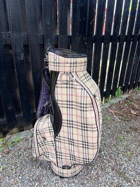 Tags Cameo Burberry Nova Check Golf Bag  — Complete Set with Head Covers